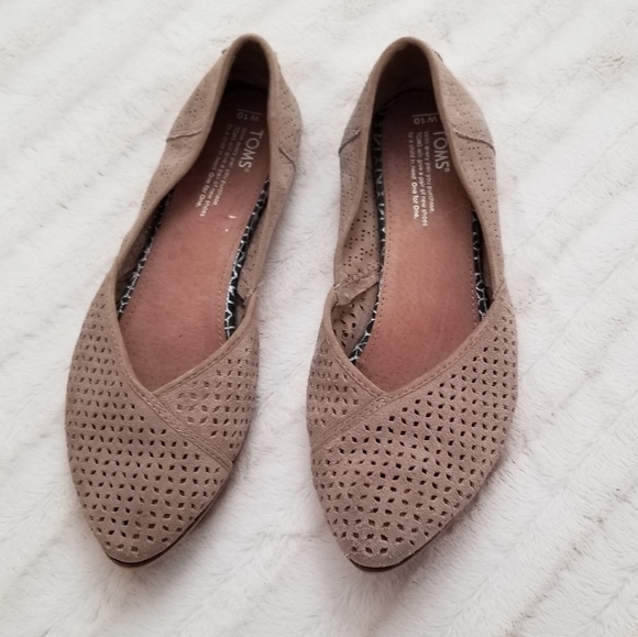 Toms Flats - Picture 2 of 6